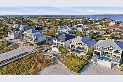 6100 Court St, Fort Myers Beach, FL 33931 - Photo 4