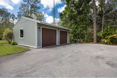 5179 Sycamore Dr, Naples, FL 34119 - Photo 20