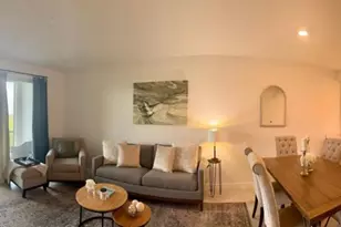 12180 Wellen Golf St, Venice, FL 34293 - Photo 2