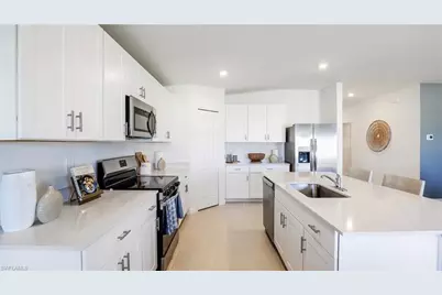 329 Marta Dr, Lehigh Acres, FL 33974 - Photo 4