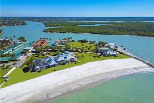 100 & 104 Bay Rd, Naples, FL 34102 - Photo 2