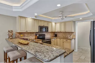 1400 Blue Point Ave #202, Naples, FL 34102 - Photo 6