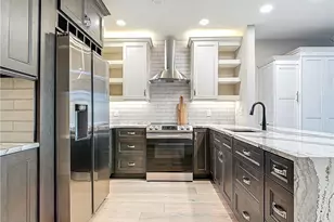 2745 1st St, Fort Myers, FL 33916 - Photo 6