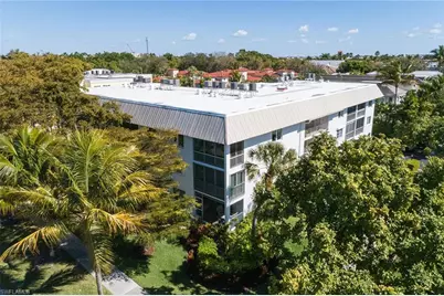 333 4th Ave S #303, Naples, FL 34102 - Photo 22