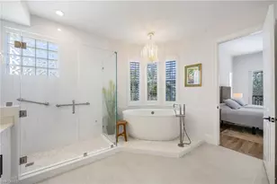 2870 Castillo Ct, Naples, FL 34109 - Photo 14