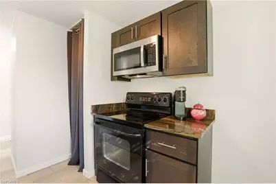 5242 32nd Ave SW, Naples, FL 34116 - Photo 10