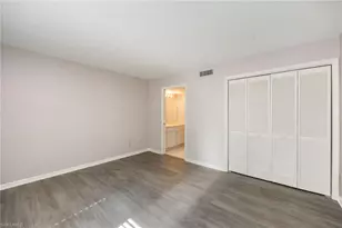 100 Wyndemere Way, Naples, FL 34105 - Photo 16