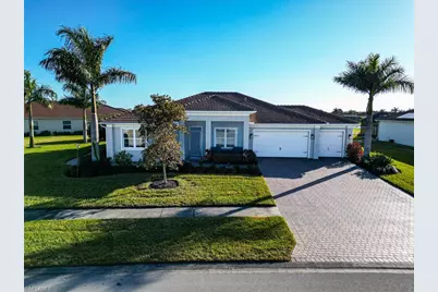 18702 Lake Hammock Dr, Naples, FL 34114 - Photo 4