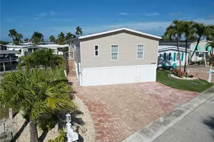 17610 Peppard Dr, Fort Myers Beach, FL 33931 - Photo 4