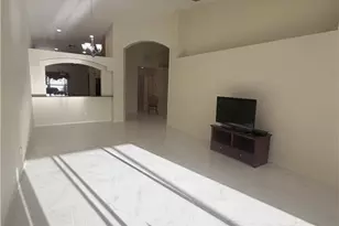 8220 Ibis Cove Cir, Naples, FL 34119 - Photo 10