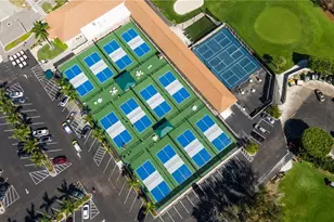 256 Palm Dr, Naples, FL 34112 - Photo 28