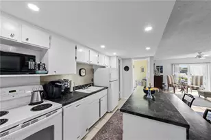 256 Palm Dr, Naples, FL 34112 - Photo 14