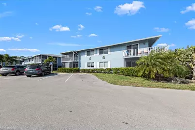 256 Palm Dr #1, Naples, FL 34112 - Photo 2