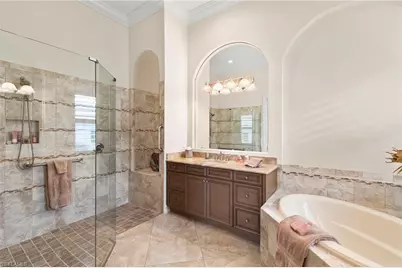 7262 Lantana Cir, Naples, FL 34119 - Photo 22