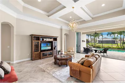 7262 Lantana Cir, Naples, FL 34119 - Photo 4