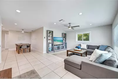 795 94th Ave N, Naples, FL 34108 - Photo 4