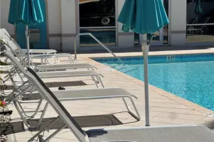 5365 Cove Cir, Naples, FL 34119 - Photo 2