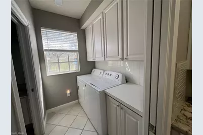 5365 Cove Cir #125, Naples, FL 34119 - Photo 16