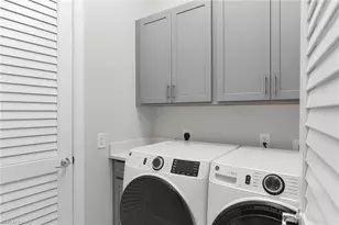 238 Indies Dr E, Naples, FL 34114 - Photo 24