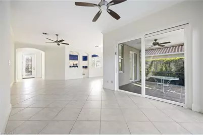 982 Fountain Run, Naples, FL 34119 - Photo 18