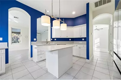 982 Fountain Run, Naples, FL 34119 - Photo 12