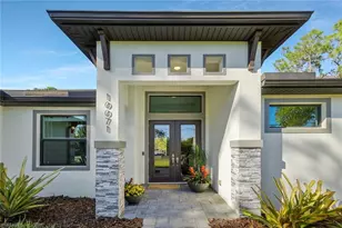 10071 Strike Ln, Bonita Springs, FL 34135 - Photo 4