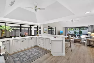 344 Edgemere Way N #33, Naples, FL 34105 - Photo 14