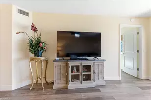 7736 Jewel Ln, Naples, FL 34109 - Photo 20