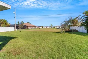 1515 NW 18th Terrace, Cape Coral, FL 33993 - Photo 24