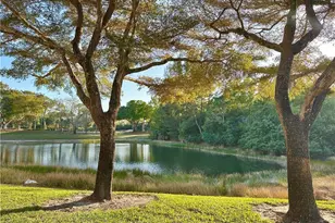 354 Dover Pl, Naples, FL 34104 - Photo 6