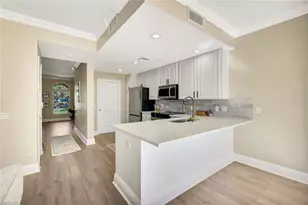 6210 Towncenter Cir, Naples, FL 34119 - Photo 18