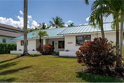 600 Parkview Ln, Naples, FL 34103 - Photo 2