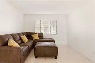 1450 Green Valley Cir, Naples, FL 34104 - Photo 8