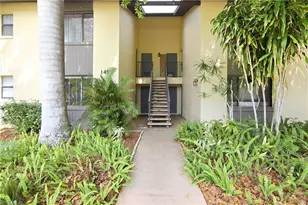 1450 Green Valley Cir, Naples, FL 34104 - Photo 4