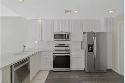 3484 Islandwalk Cir, Naples, FL 34119 - Photo 14