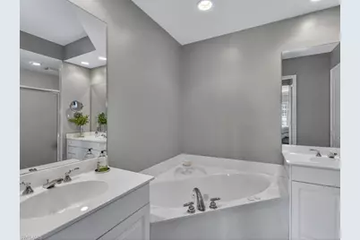 540 Via Veneto #102, Naples, FL 34108 - Photo 10
