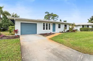 54 Hilo Ct, Naples, FL 34112 - Photo 2