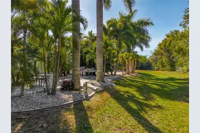10067 Ramblewood Ct, Fort Myers, FL 33905 - Photo 36