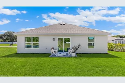 109 Nelson Rd S, Cape Coral, FL 33991 - Photo 12
