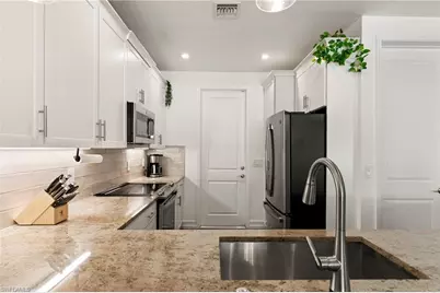 7598 Rockefeller Dr, Naples, FL 34119 - Photo 8