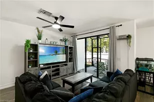 7598 Rockefeller Dr, Naples, FL 34119 - Photo 4