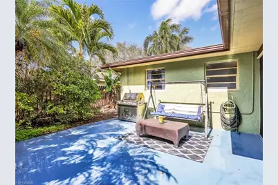 3523 Santiago Way, Naples, FL 34105 - Photo 20