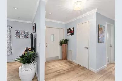 3523 Santiago Way, Naples, FL 34105 - Photo 4