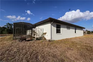 4445 20th St NE, Naples, FL 34120 - Photo 4