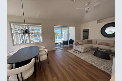 430 Crossfield Cir, Naples, FL 34104 - Photo 12