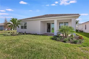437 Tamarindo Ln, Naples, FL 34114 - Photo 22