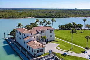 100 Bay Rd, Naples, FL 34102 - Photo 12