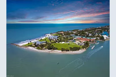 100 Bay Rd, Naples, FL 34102 - Photo 1