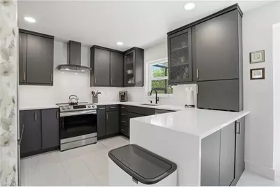 26 Fairview Blvd, Fort Myers Beach, FL 33931 - Photo 10