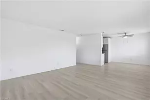 4607 Bayshore Dr, Naples, FL 34112 - Photo 4